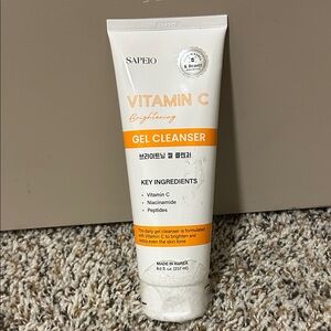 Vitamin C Brightening Gel Cleanser - White & Orange